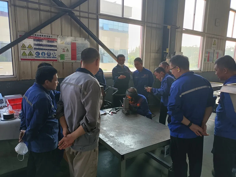 《提升技能，鑄就未來：公司焊工技能培訓(xùn)火熱進(jìn)行》